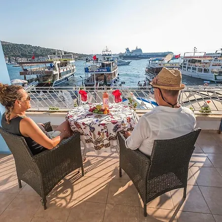 Vongole Hotel *